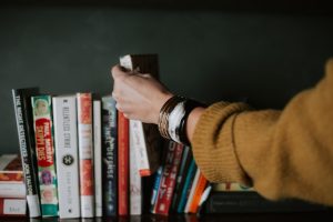 天秤座　読書